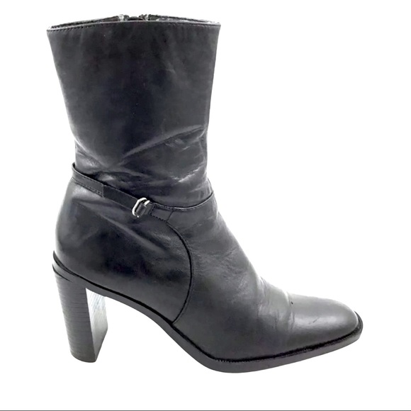 THOM McAn Black Leather Heeled Boots - Picture 1 of 11